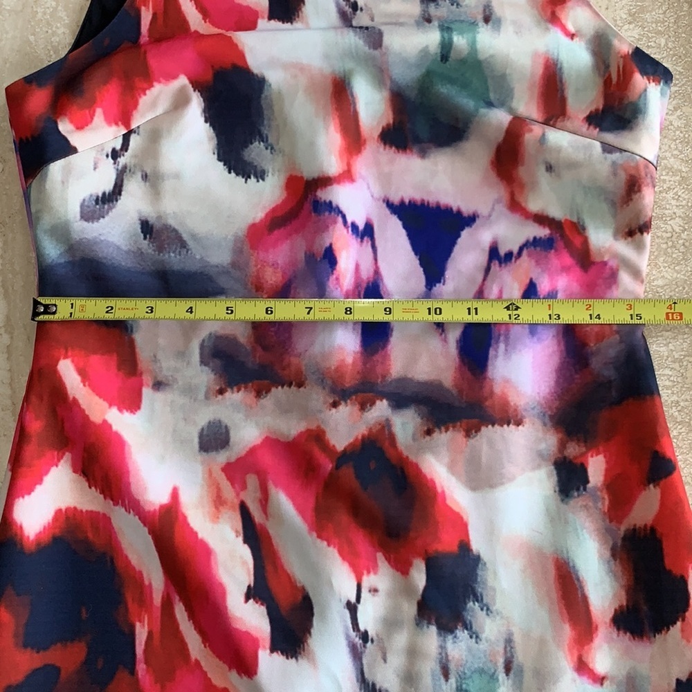 Vintage JENN sleeveless dress, sheath, red & purple on cream, back zipper. 40 - Picture 14 of 17